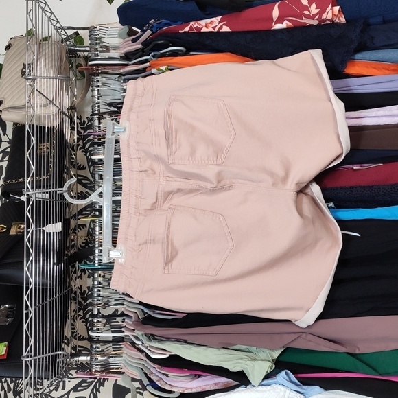 NWT Avenue Society + Midi Short in Dusty Pink - Picture 6 of 11